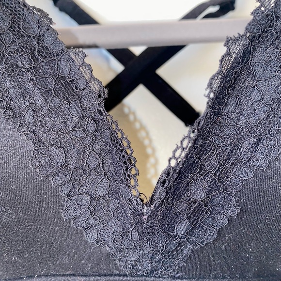 Victoria Secret Body By Victoria Padded No Wire “pull-on” bra. 34C Black - Picture 5 of 6